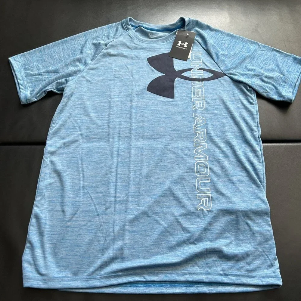 NWT Under Armour Athletic Set Boys Youth Size XL